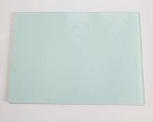 Load image into Gallery viewer, Glass Cutting Board 11" x 8"