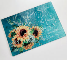 Load image into Gallery viewer, Glass Cutting Board 11" x 8"